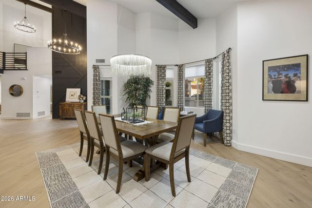 8672 E THOROUGHBRED Trail, Scottsdale, AZ 85258