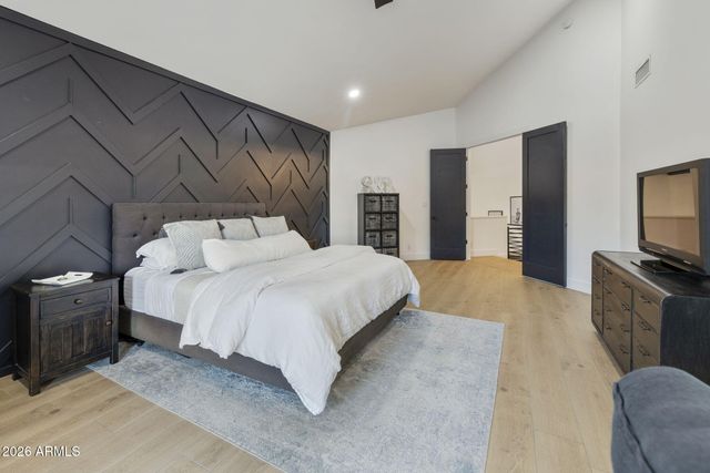 8672 E THOROUGHBRED Trail, Scottsdale, AZ 85258