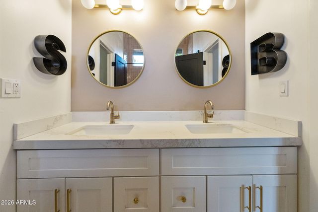 8672 E THOROUGHBRED Trail, Scottsdale, AZ 85258