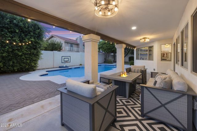 8672 E THOROUGHBRED Trail, Scottsdale, AZ 85258