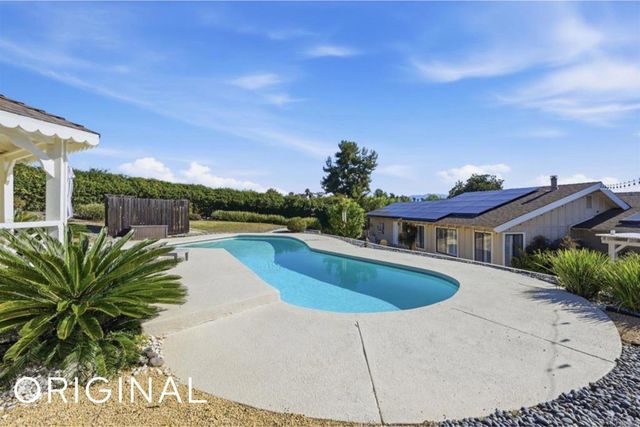 929 Pepper Tree Lane, Fallbrook, CA 92028
