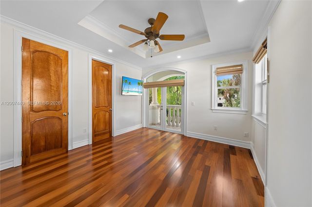 4065 Battersea Rd, Miami, FL 33133