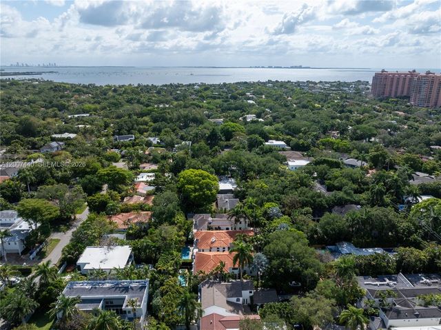 4065 Battersea Rd, Miami, FL 33133