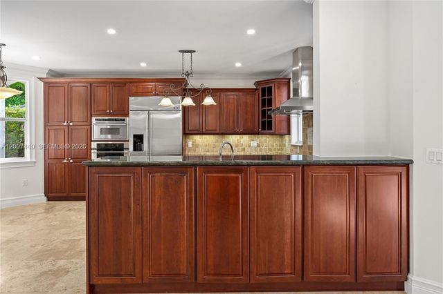 4065 Battersea Rd, Miami, FL 33133