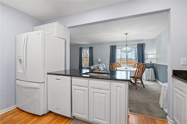 901 Chelsea Dr, North Fayette, PA 15126