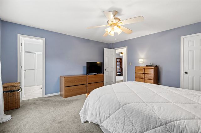 901 Chelsea Dr, North Fayette, PA 15126