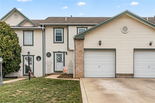 901 Chelsea Dr, North Fayette, PA 15126