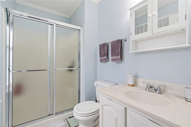 901 Chelsea Dr, North Fayette, PA 15126
