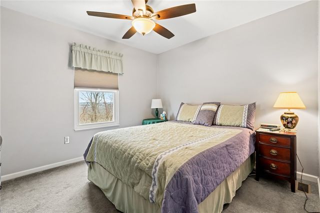 901 Chelsea Dr, North Fayette, PA 15126
