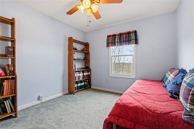 901 Chelsea Dr, North Fayette, PA 15126