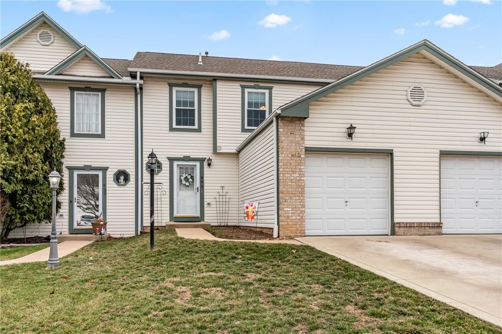 901 Chelsea Dr, North Fayette, PA 15126