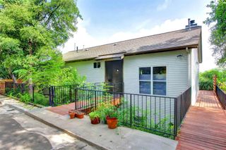 2208 Trailside DR, Austin, TX 78704