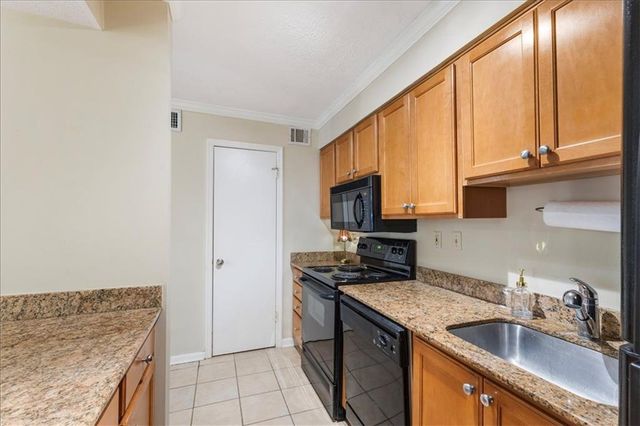 3140 Seven Pines Court 102, Atlanta, GA 30339