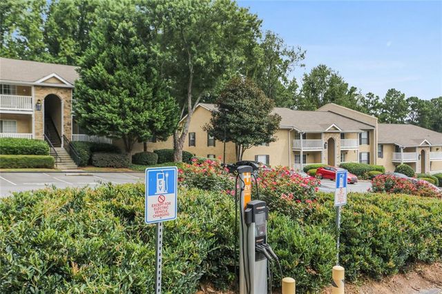 3140 Seven Pines Court 102, Atlanta, GA 30339