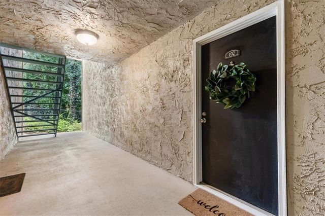 3140 Seven Pines Court 102, Atlanta, GA 30339