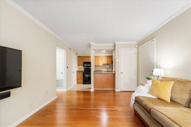 3140 Seven Pines Court 102, Atlanta, GA 30339