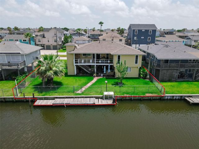 321 Ling Street, Hitchcock, TX 77563