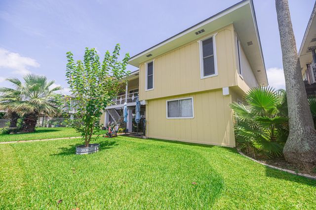 321 Ling Street, Hitchcock, TX 77563