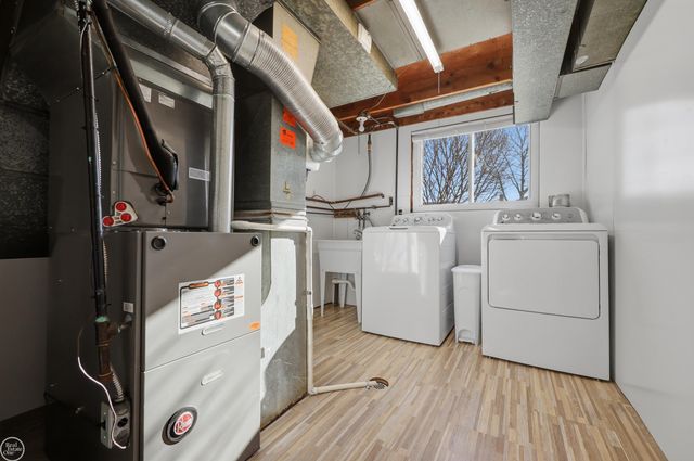 34215 Zimmer Drive, Sterling Heights, MI 48310