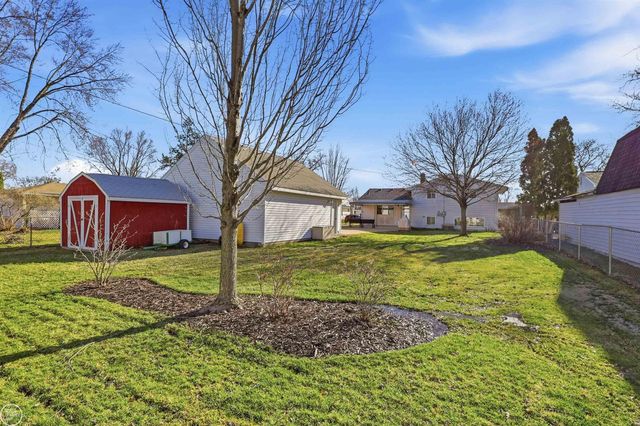 34215 Zimmer Drive, Sterling Heights, MI 48310