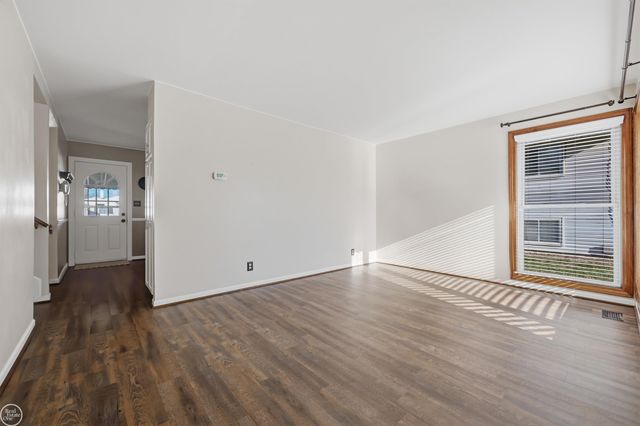 34215 Zimmer Drive, Sterling Heights, MI 48310