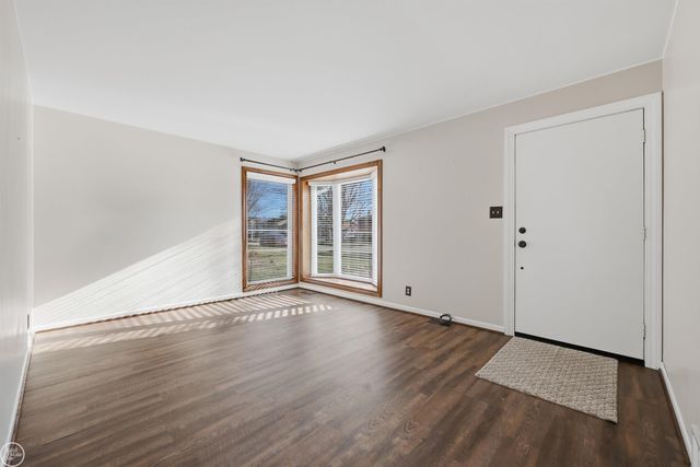 34215 Zimmer Drive, Sterling Heights, MI 48310