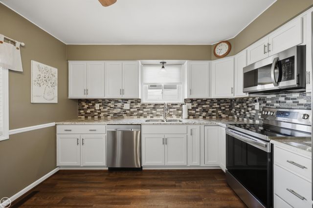 34215 Zimmer Drive, Sterling Heights, MI 48310