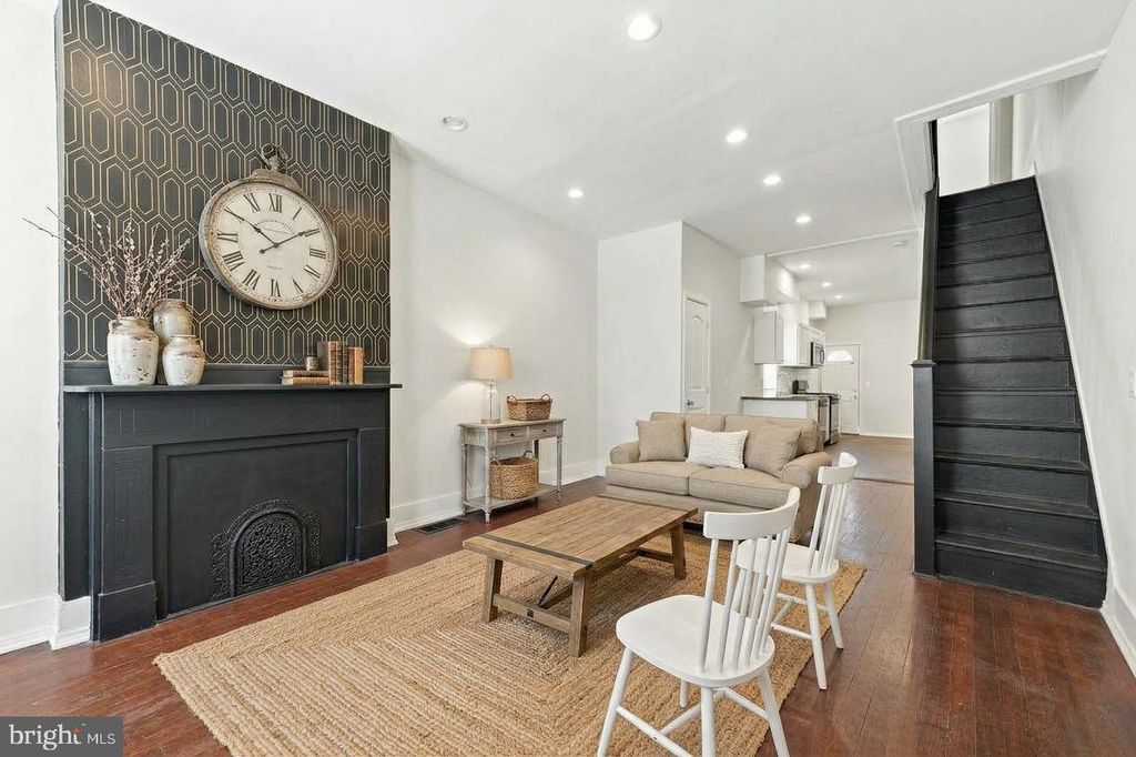 1627 W THOMPSON ST, PHILADELPHIA, PA 19121 — photo 3