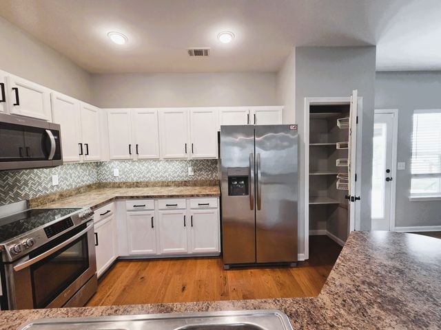 4213 Longfellow Dr, Nashville, TN 37214