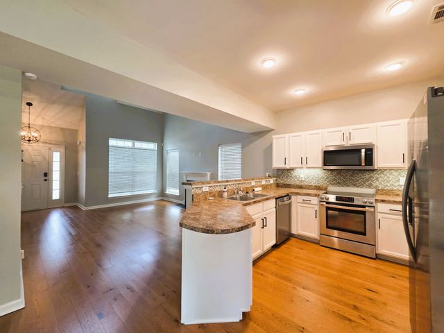 4213 Longfellow Dr, Nashville, TN 37214