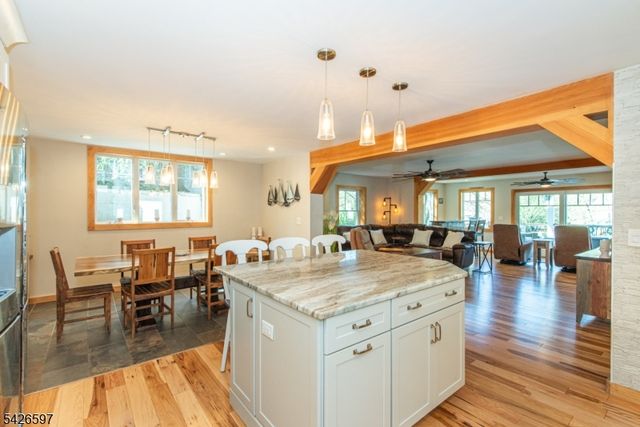 393 Lakeview Ave, Ringwood Boro, NJ 07456