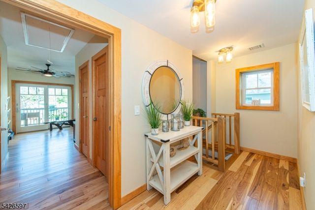 393 Lakeview Ave, Ringwood Boro, NJ 07456