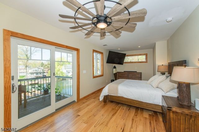 393 Lakeview Ave, Ringwood Boro, NJ 07456