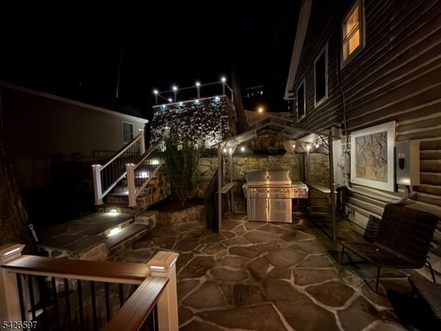 393 Lakeview Ave, Ringwood Boro, NJ 07456