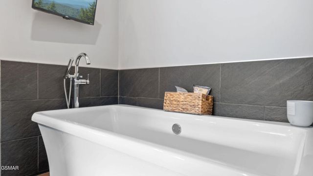 1838 Ally Lane, Sevierville, TN 37876