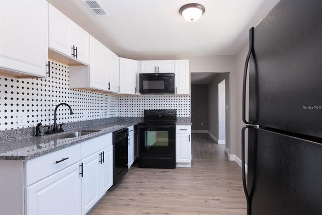 1132 CARLTON AVENUE, Lake Wales, FL 33853