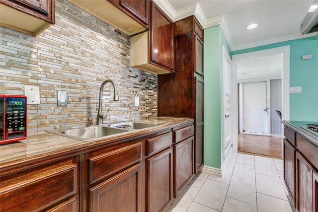 303 N Cottonwood Drive, Richardson, TX 75080