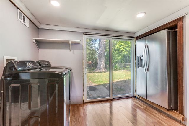 303 N Cottonwood Drive, Richardson, TX 75080