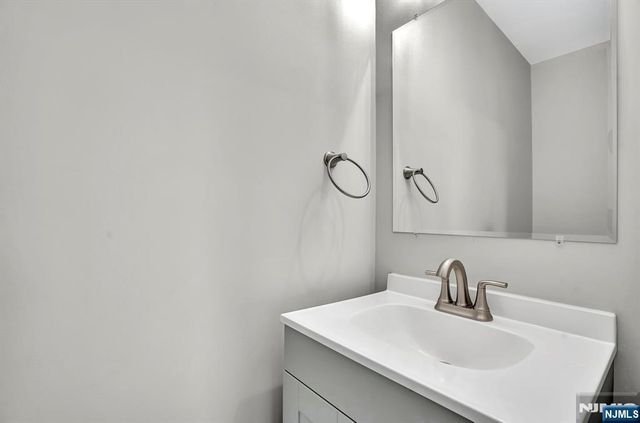 434 Halsted Street, East Orange, NJ 07018