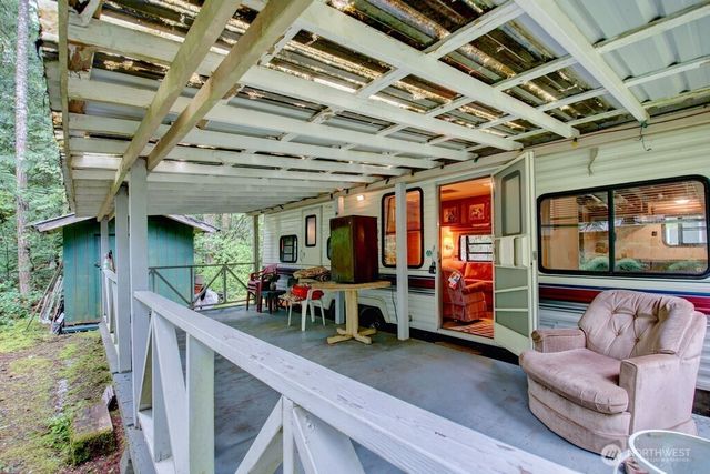 123 1 Jasper Trail, Deming, WA 98244