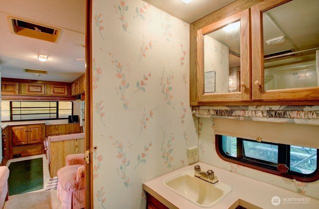 123 1 Jasper Trail, Deming, WA 98244