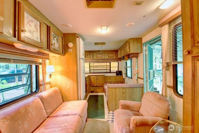 123 1 Jasper Trail, Deming, WA 98244