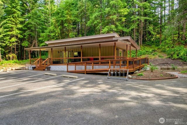 123 1 Jasper Trail, Deming, WA 98244