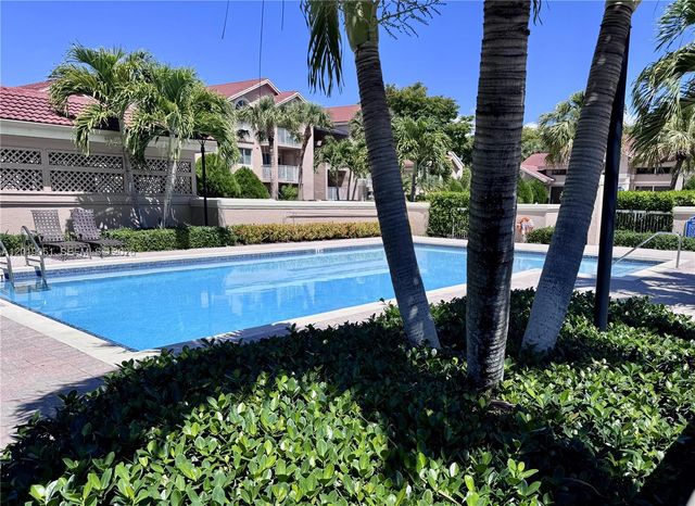 10521 SW 158th Ct 101, Miami, FL 33196