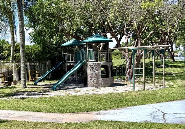 10521 SW 158th Ct 101, Miami, FL 33196