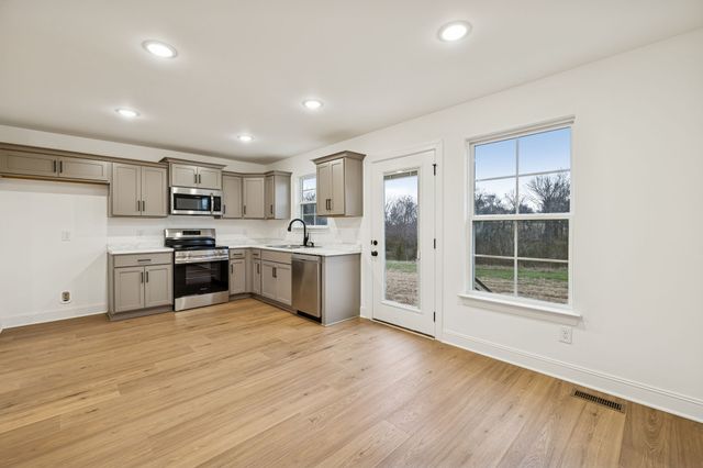 1085 Landing Lane Lot 6, Adams, TN 37010