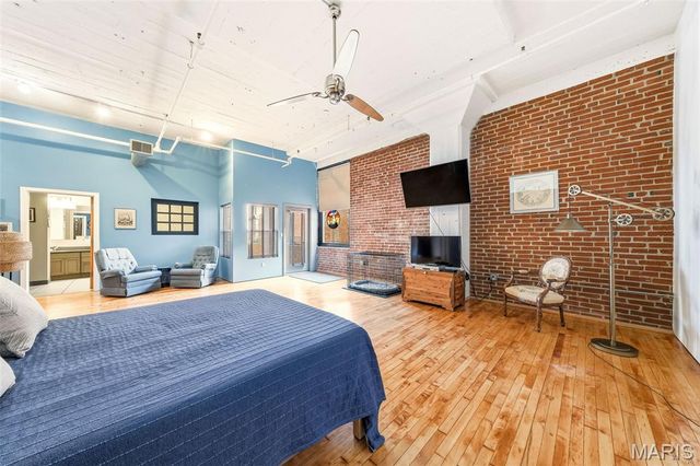 1010 St Charles Street 704, St Louis, MO 63101