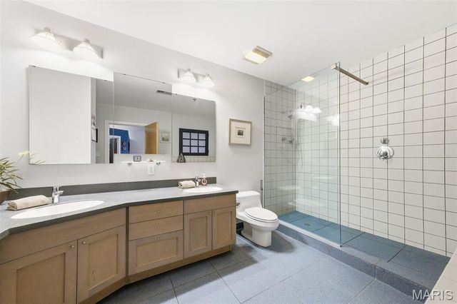 1010 St Charles Street 704, St Louis, MO 63101