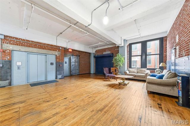 1010 St Charles Street 704, St Louis, MO 63101