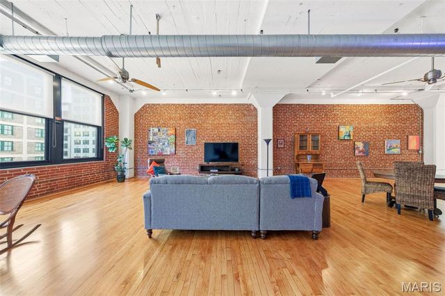 1010 St Charles Street 704, St Louis, MO 63101